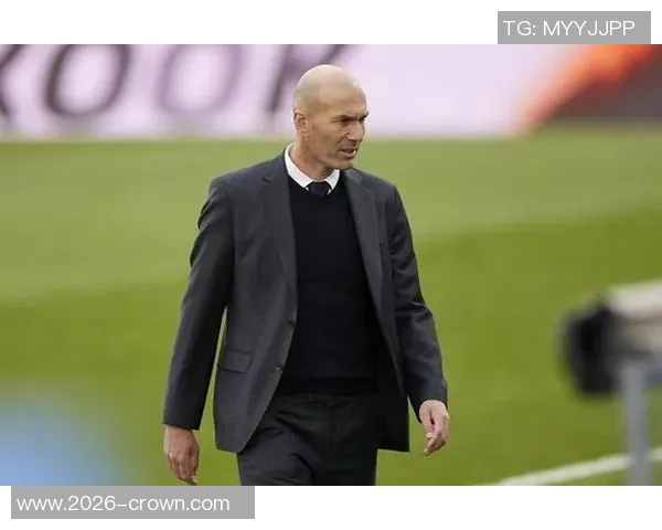 本泽马称赞齐达内执教能力并强调沙特联赛对顶级球员的需求