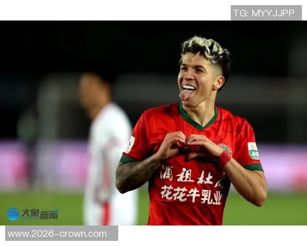 河南球迷热情高涨超21000人齐聚苏州助力足协杯决赛